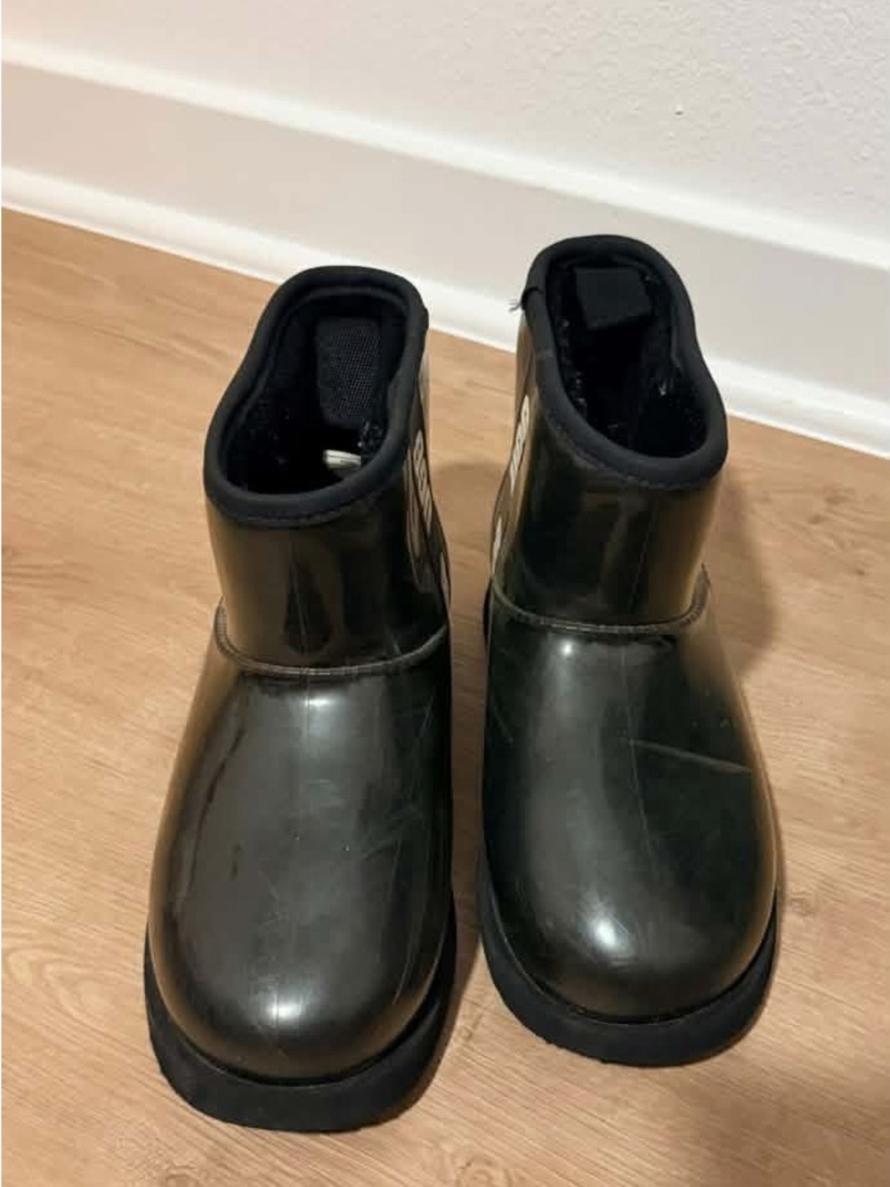 Ugg Classic Clear Mini II Boot - Picture 5 of 6